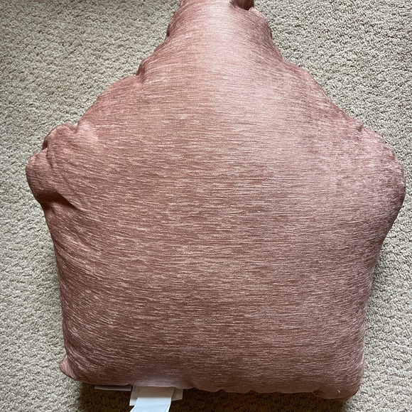 Cupcakes & Cashmere Gingerbread House Pillow NWT Christmas Decor - Picture 2 of 3